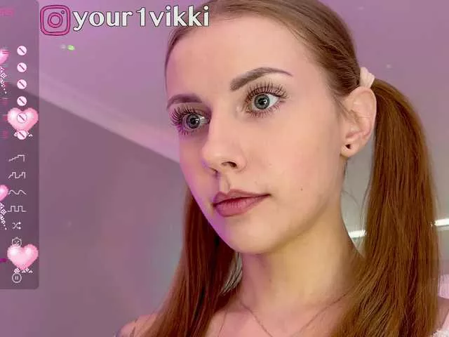 Cling to live show with -VikkiL0vesCheese- from BongaCams 