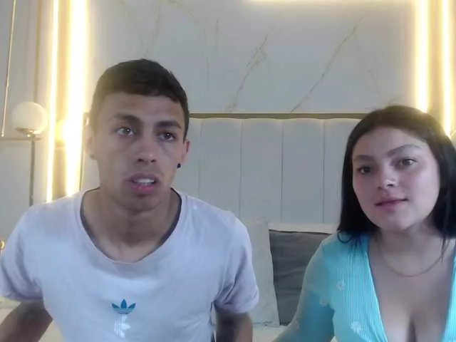 Cling to live show with couplehoneyfx from BongaCams 