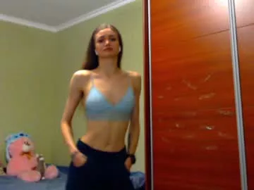 Cling to live show with beauty_fruity from Chaturbate 