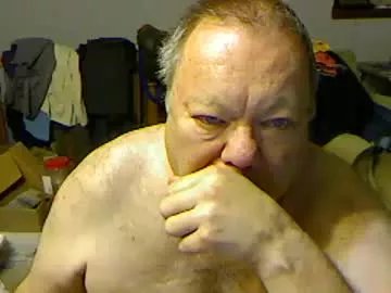 Cling to live show with blemon32 from Chaturbate 
