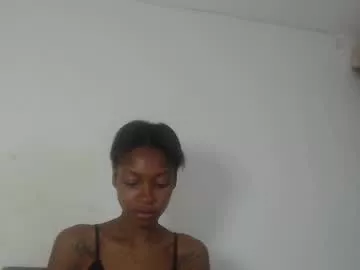 Cling to live show with britanylee_01 from Chaturbate 