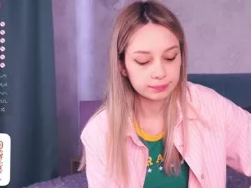 Cling to live show with cinacramby from Chaturbate 