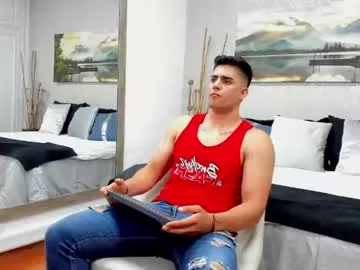 Cling to live show with colt_perci from Chaturbate 