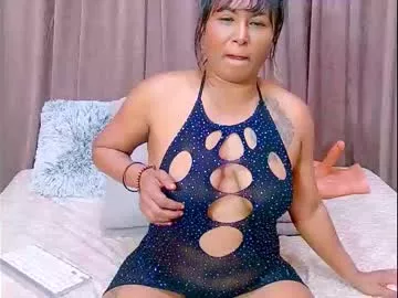 Cling to live show with indiansparkz4u from Chaturbate 
