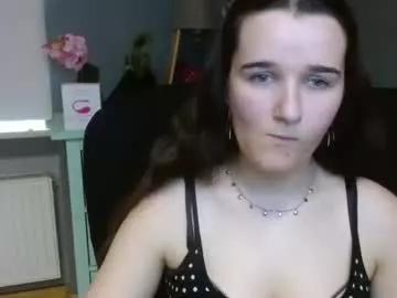 Cling to live show with katedesire from Chaturbate 