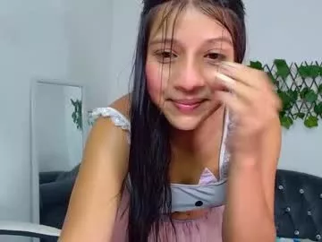 Cling to live show with littlesophia_ from Chaturbate 
