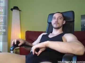 Cling to live show with mrgreeneyes01 from Chaturbate 
