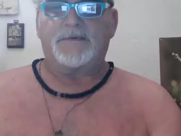 Cling to live show with nastydaddyfatcock333 from Chaturbate 