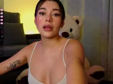 Cling to live show with soffimoon_ from Chaturbate 
