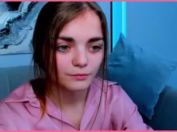 Cling to live show with sophiesuvi from Chaturbate 
