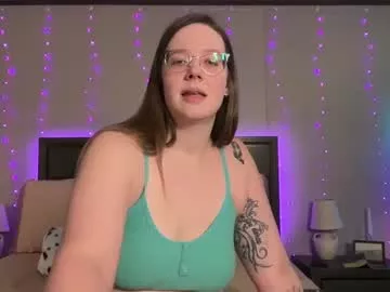 Cling to live show with sweetdee222x from Chaturbate 