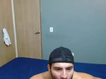 Cling to live show with willhottwil1 from Chaturbate 
