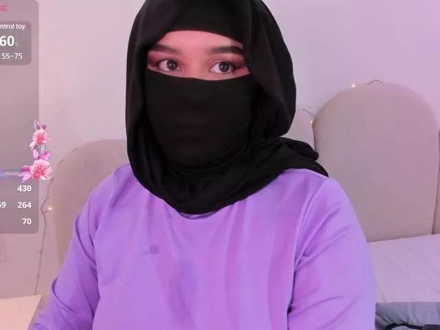 allanaluna on BongaCams 