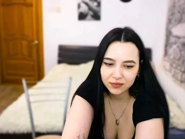 Cling to live show with Chloejamez from BongaCams 