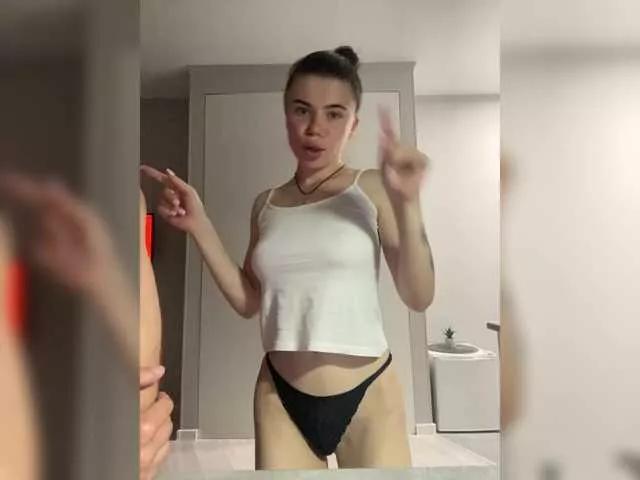 Gummy-Bears on BongaCams 