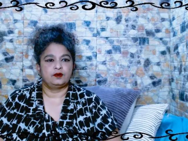 indianstar75 on BongaCams 