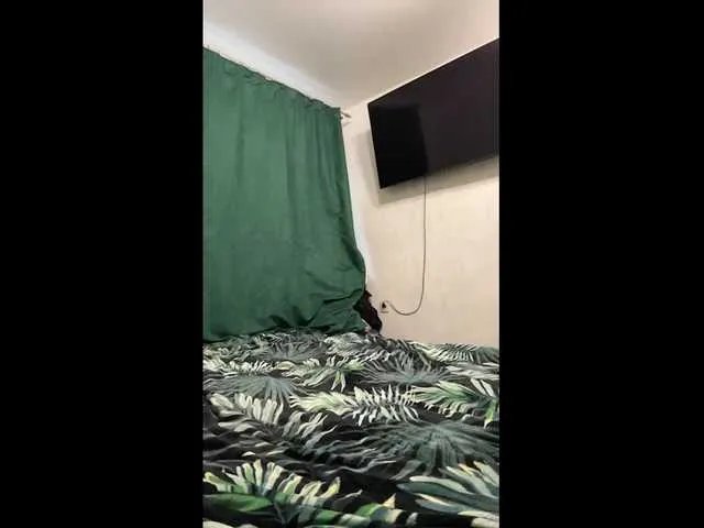 KikiMilf84 on BongaCams 