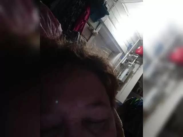 Madam-oss on BongaCams 