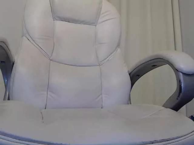 Cling to live show with Mature2025 from BongaCams 