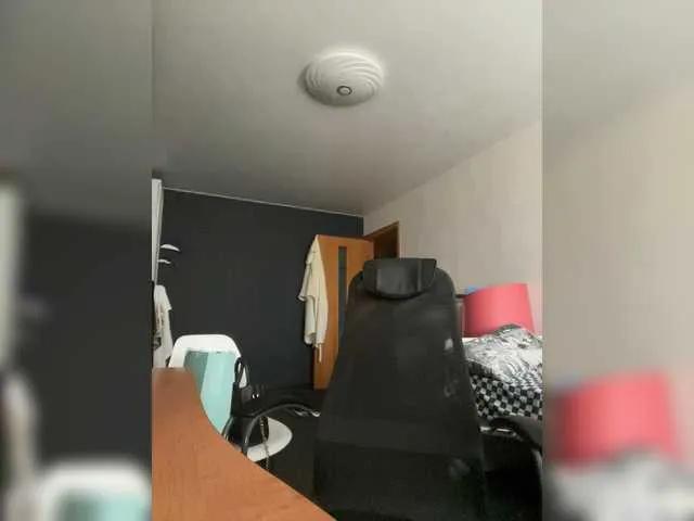 Monna-Krrrista on BongaCams 