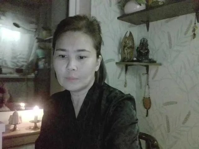 Nettie-Allie on BongaCams 