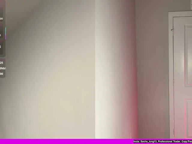 Sashalong13 on BongaCams 