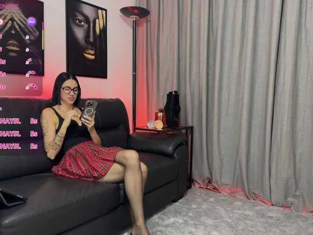 YanaMellon on BongaCams 