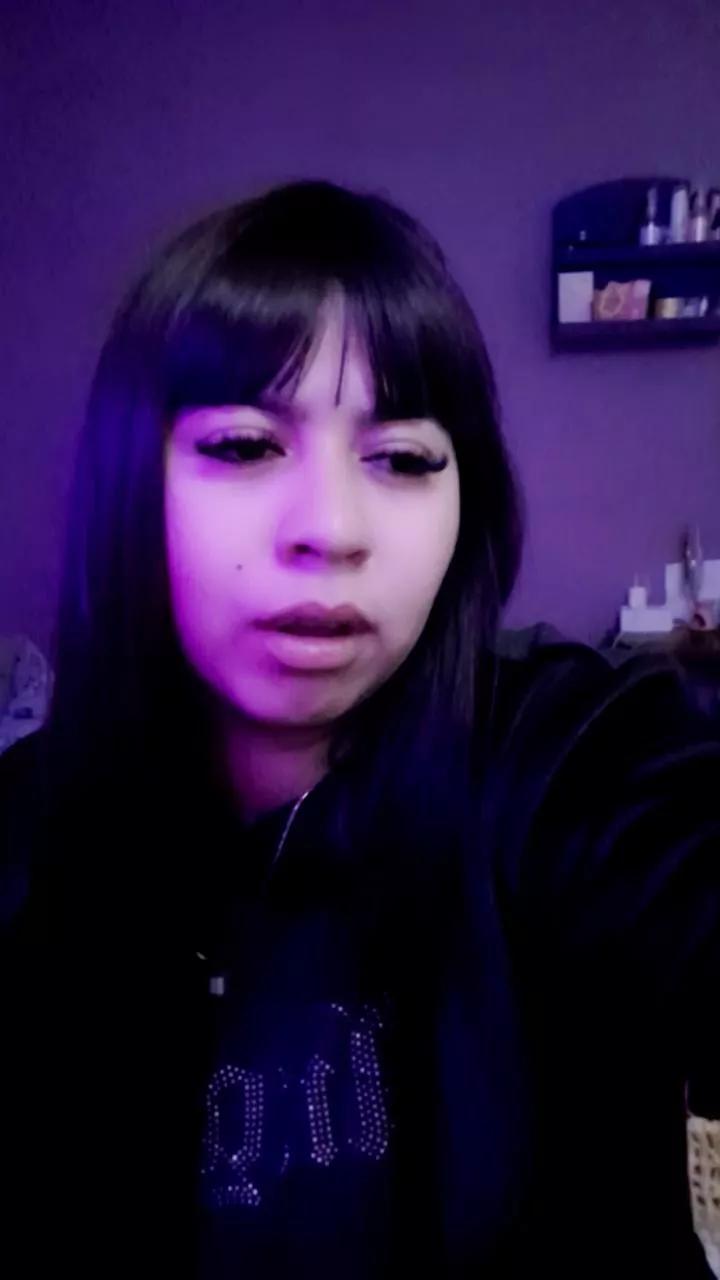 Cling to live show with Bebijuu23 from Cam4 
