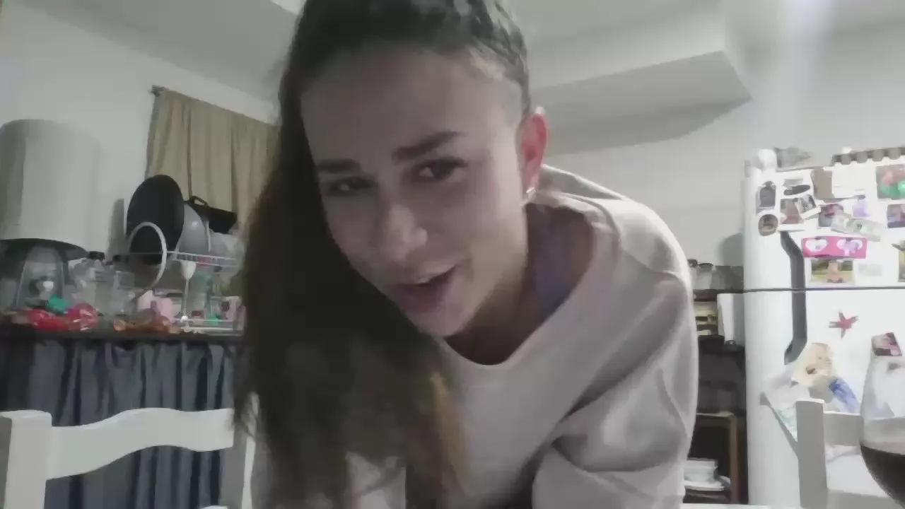 Cling to live show with BellaBelll from Cam4 