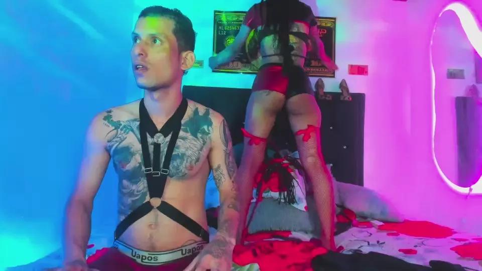Cling to live show with Benedettomichel from Cam4 