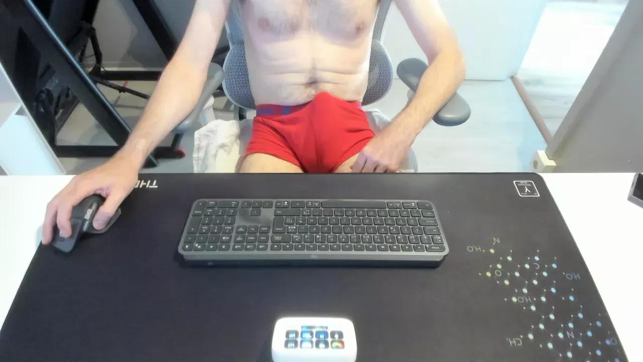 Cling to live show with CurieuxDu47 from Cam4 