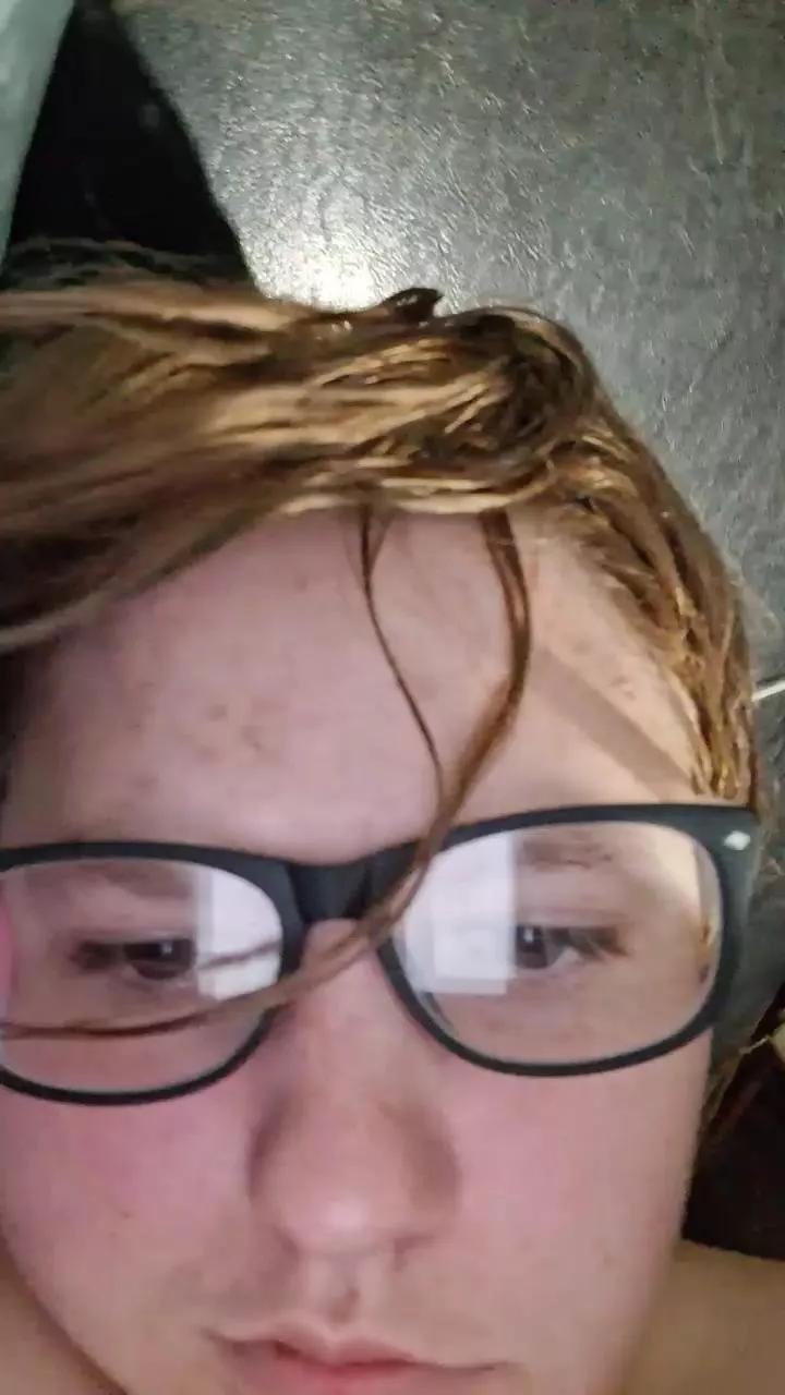 Cling to live show with Happyhourbaby from Cam4 