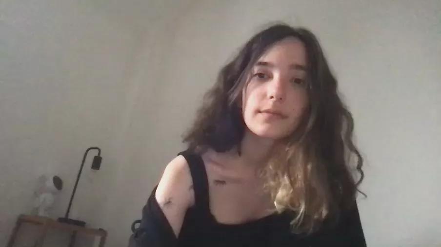 Cling to live show with leautima from Cam4 