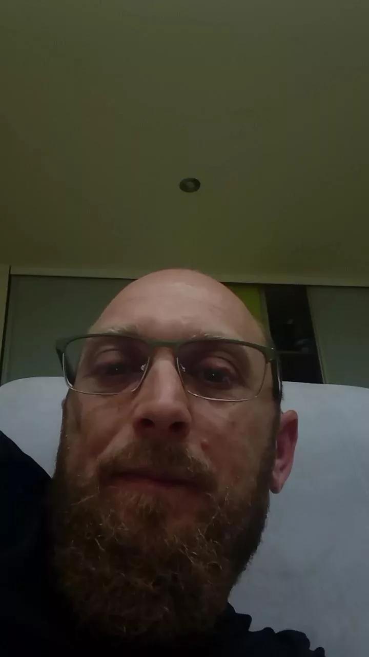 Cling to live show with LePhenix57 from Cam4 