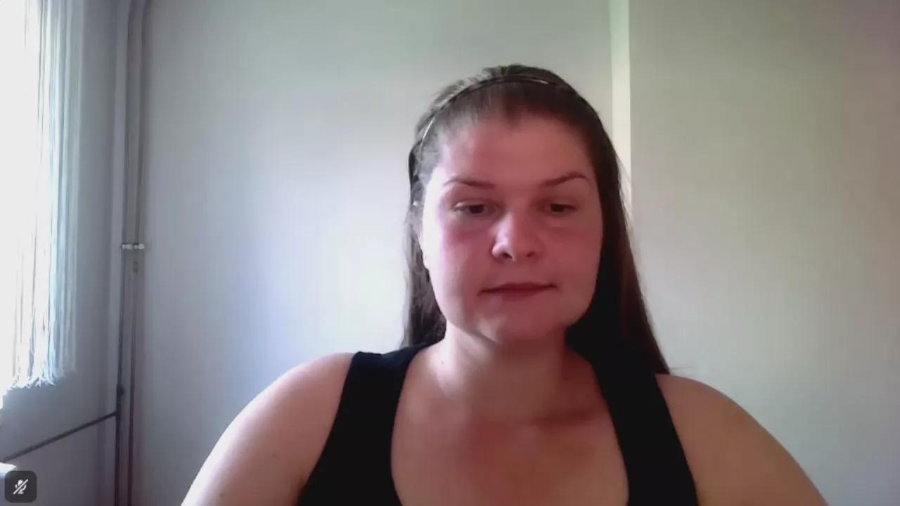 Cling to live show with Love_Caroline from Cam4 