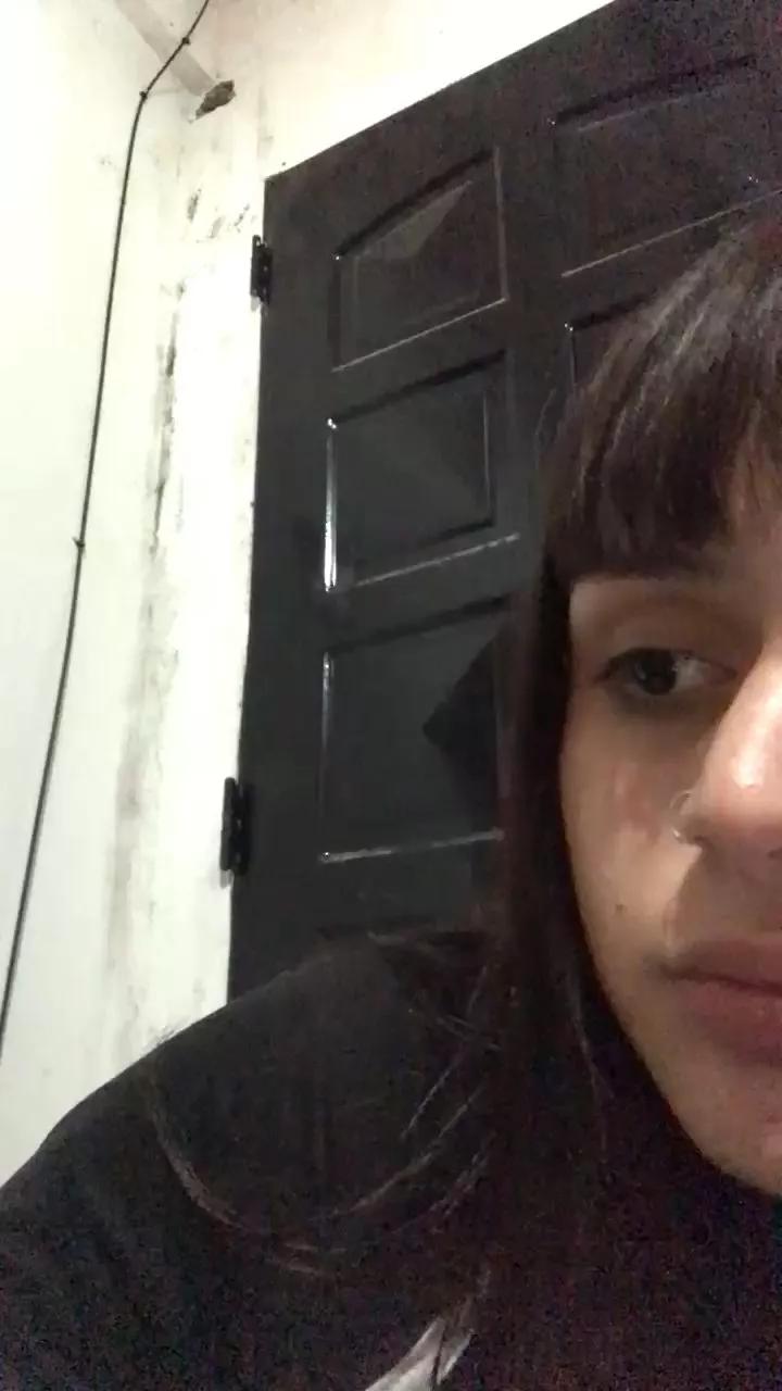 Cling to live show with reyna43 from Cam4 
