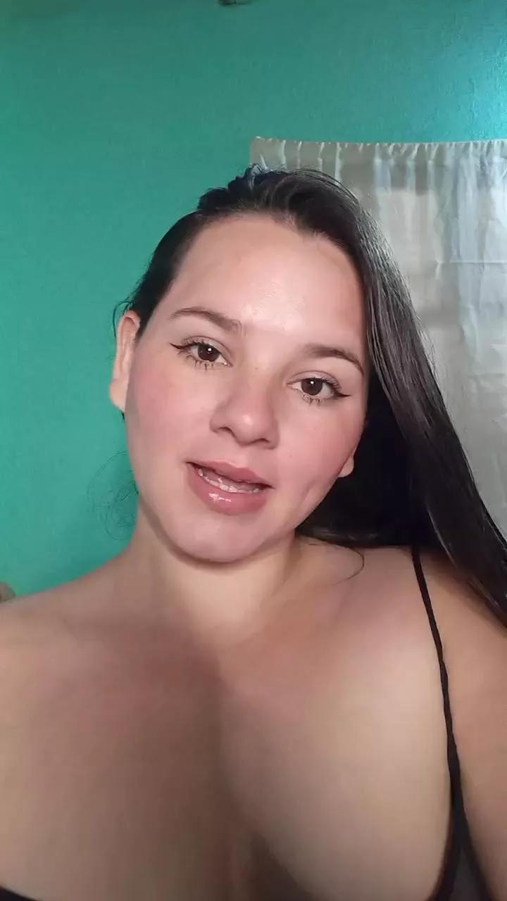 Cling to live show with Soy_alana from Cam4 