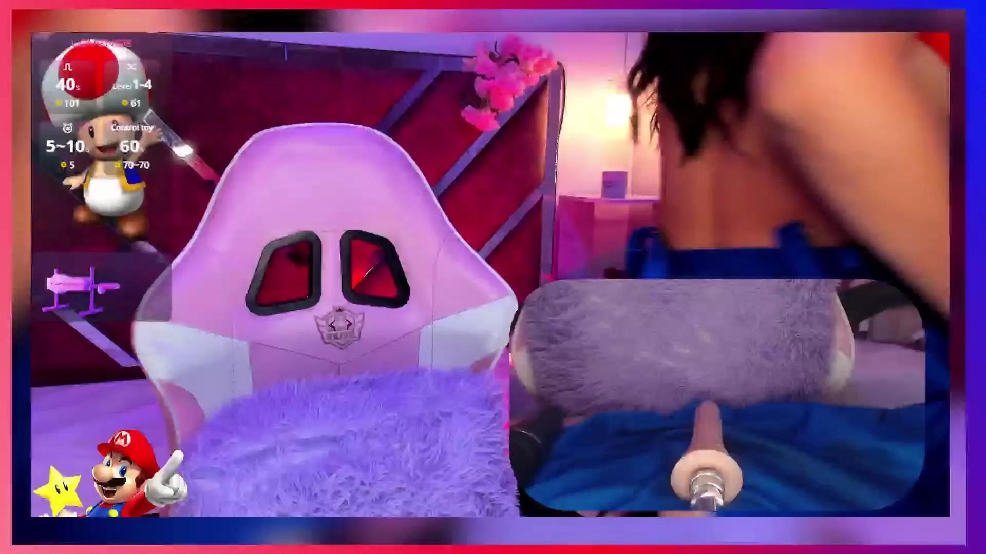 Cling to live show with SweetieCloe from Cam4 
