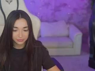 Cling to live show with anabell054 from CamSoda 