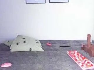 avaferrera on CamSoda 