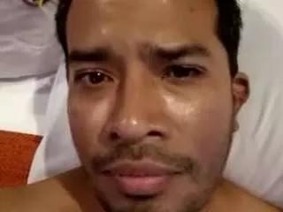 Cling to live show with emmanuel-0104 from CamSoda 