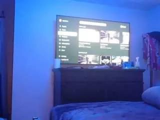 jadeluv004 on CamSoda