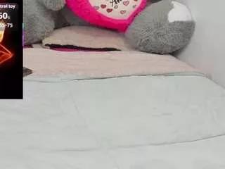 Cling to live show with kimberlly25 from CamSoda 