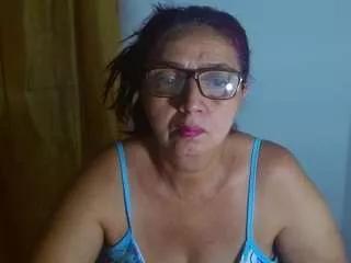 Cling to live show with lorenatits from CamSoda 