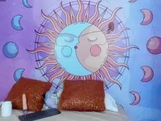 Cling to live show with marianaa16 from CamSoda 