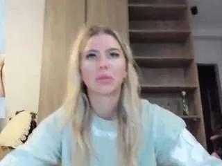 megan-ros on CamSoda