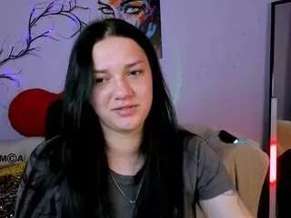 Cling to live show with miss-ella1 from CamSoda 
