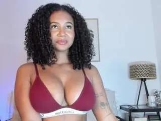 ninagold on CamSoda 