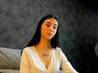 Cling to live show with patricia-cuttie from CamSoda 