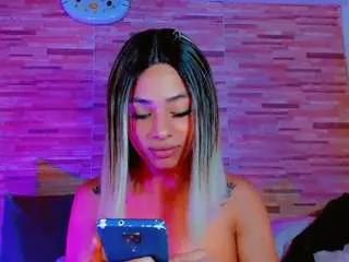 Cling to live show with paytonbigcock from CamSoda 